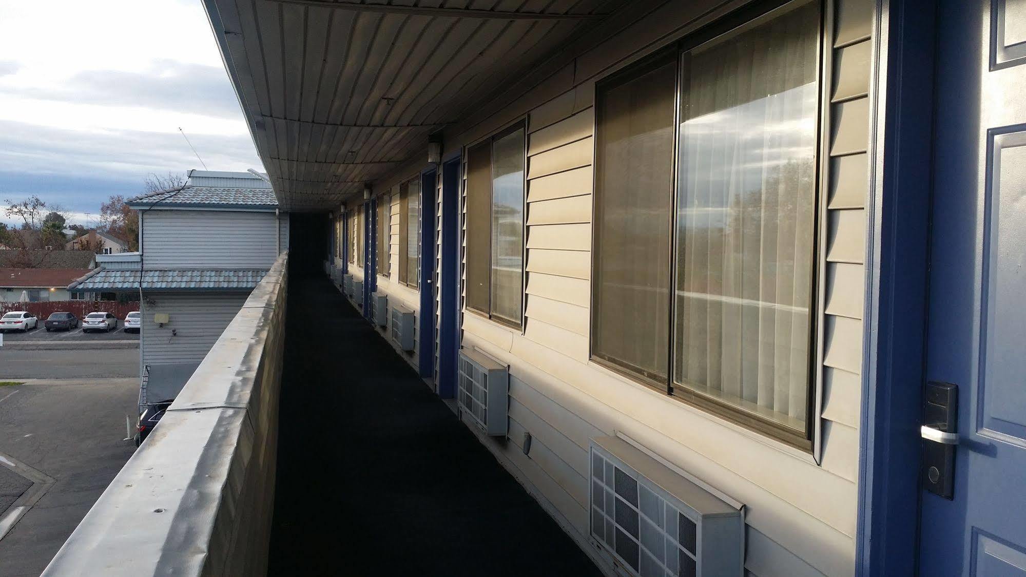 Budget Inn Corcoran Exterior foto